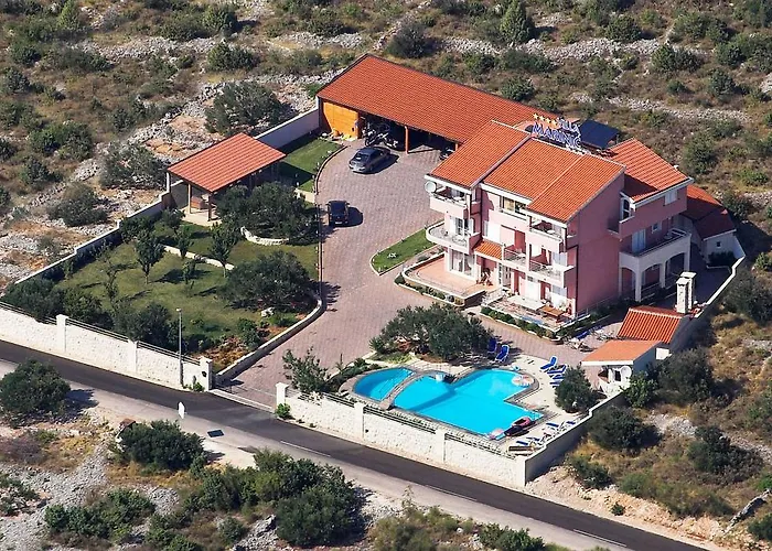 Apartments Marinic