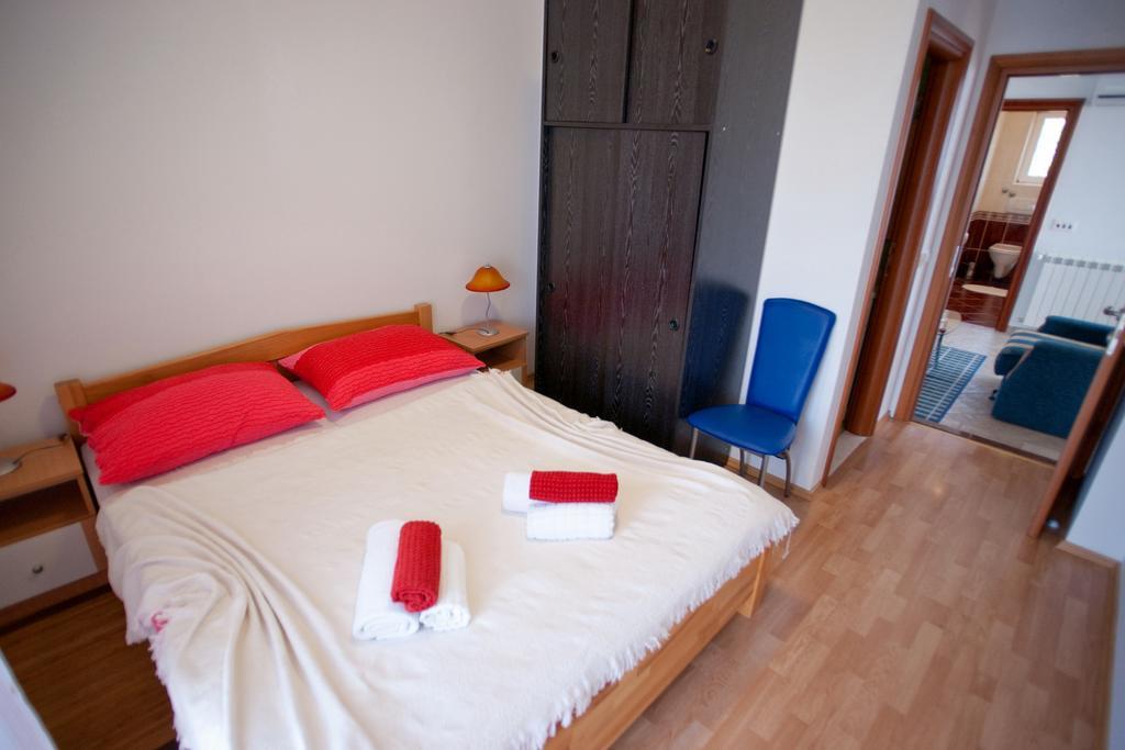 Marinic Apartment *