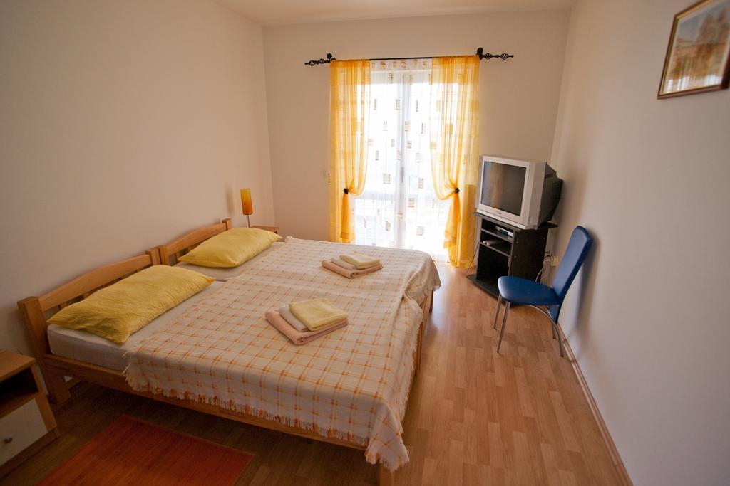 Apartment Marinic Primošten
